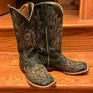 Ferrini turquoise cowgirl boots with glitter and feather embroidery